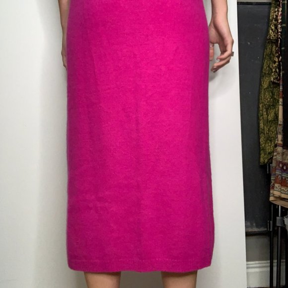 Vintage Laura Winston Lambs wool magenta knit midi skirt - Picture 2 of 3